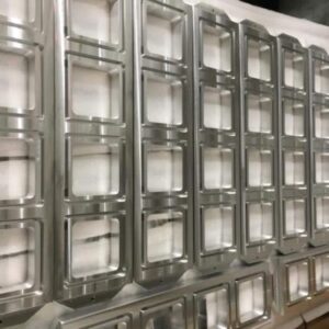 金属部品加工 ベトナム