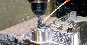 Gia công CNC phay, tiện và cắt dây EDM chính xác tại Ritech Solutions Hải Phòng.